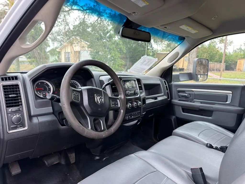 Used 2018 RAM 5500 Tradesman w/ Power & Remote Entry Group image 20