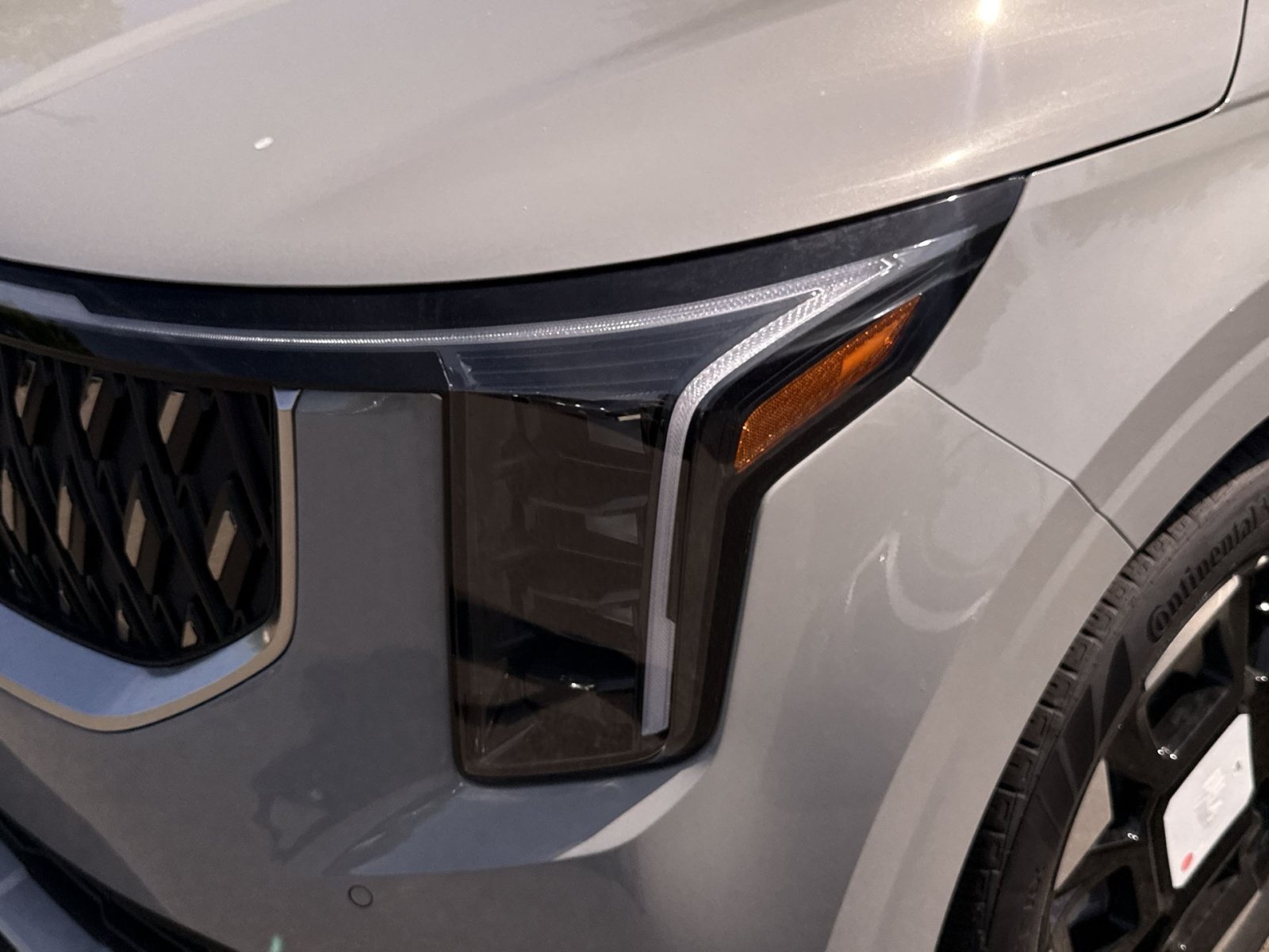 New 2026 Kia Carnival EX FWD image 21