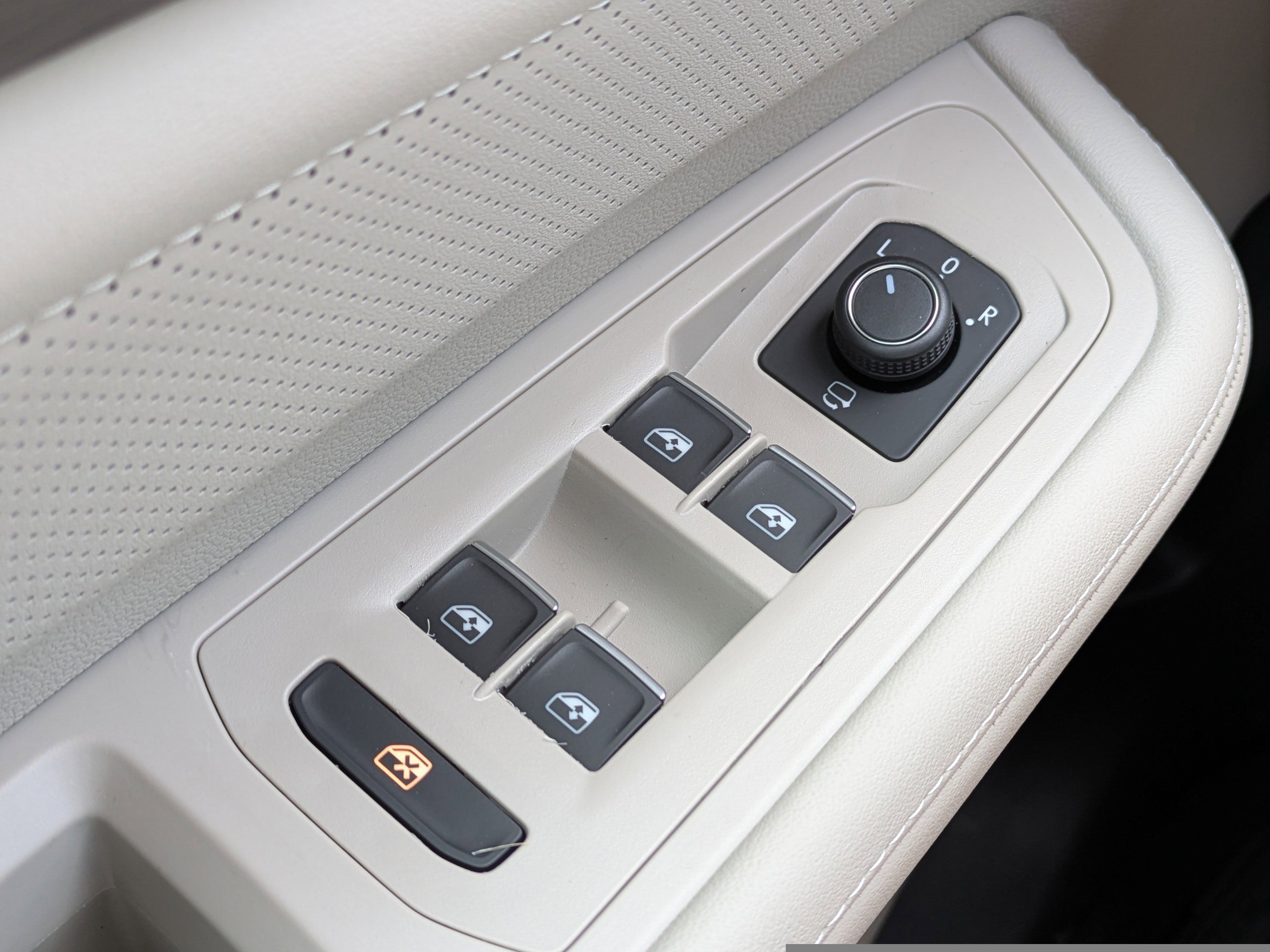 New 2026 Volkswagen Atlas SEL Premium R-Line image 27