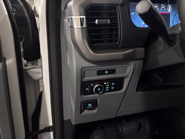 Used 2025 Ford F150 XLT w/ Equipment Group 301A Standard AWD/4WD image 17