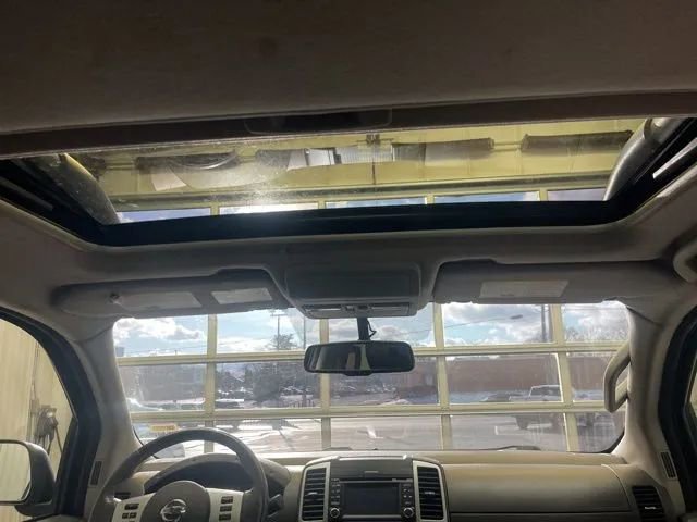 Used 2019 Nissan Frontier PRO-4X image 26