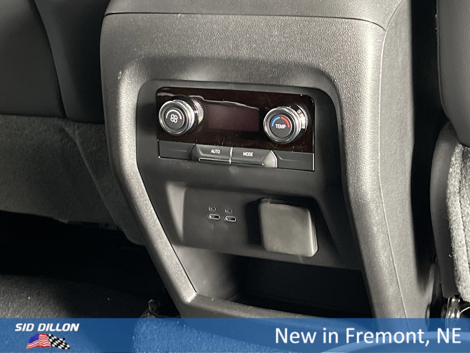 New 2026 Buick Enclave Sport Touring w/ Power Package image 12