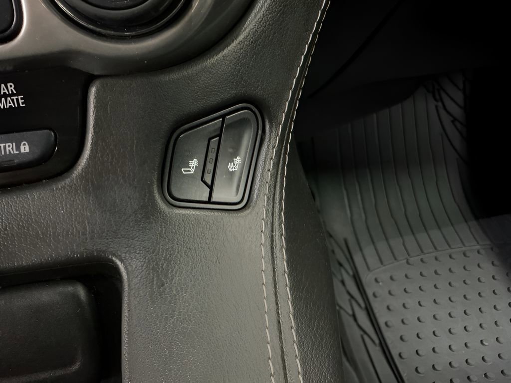 Used 2019 Chevrolet Suburban LT image 22