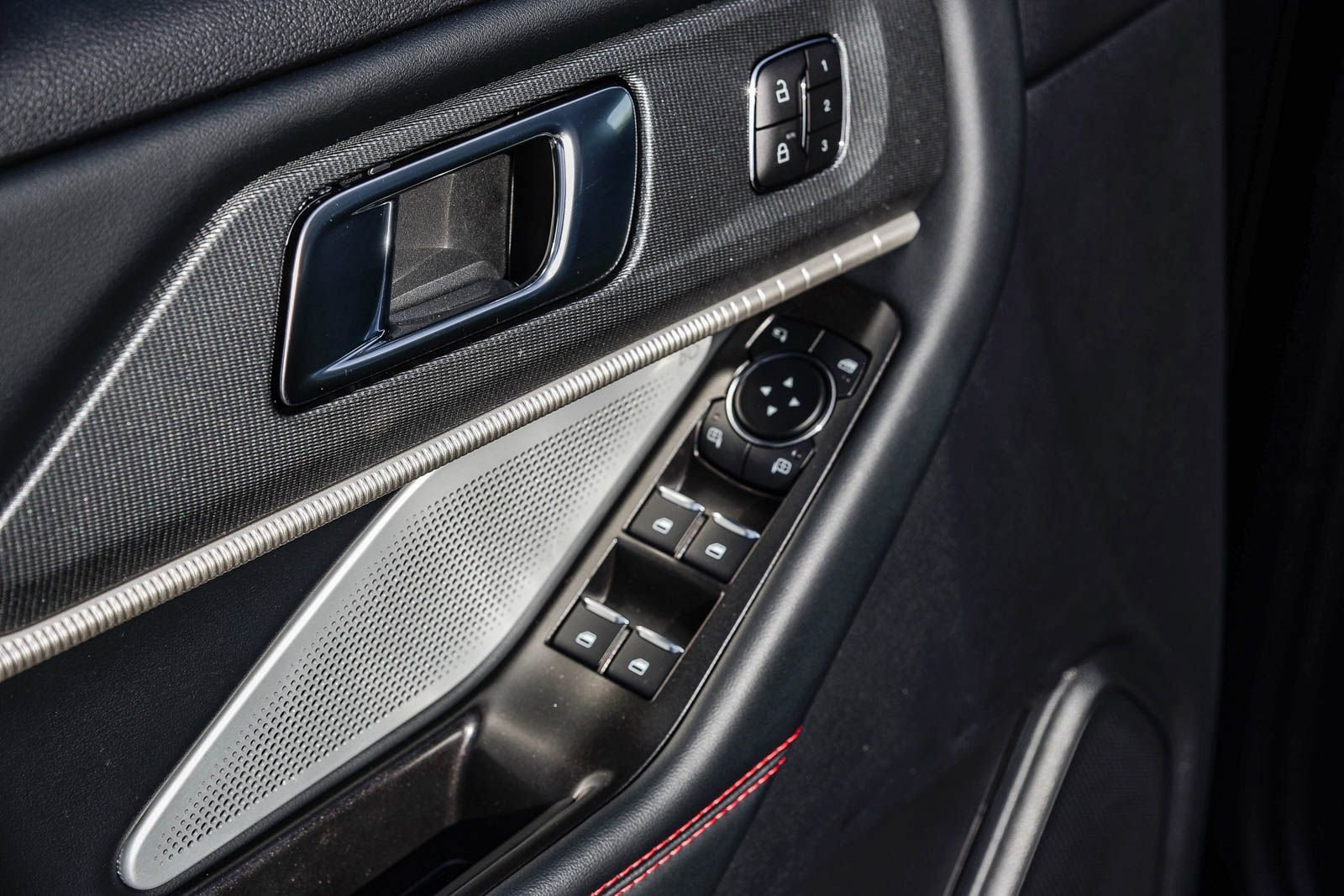 New 2026 Ford Explorer ST w/ Sun And Sound Package image 20