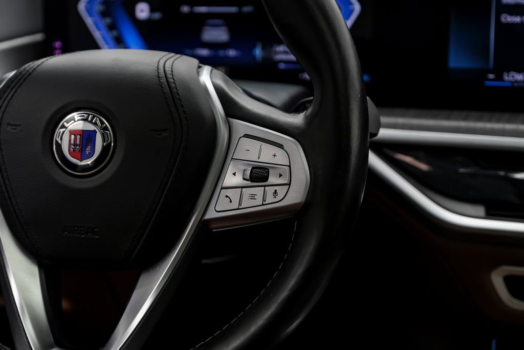 Used 2025 BMW ALPINA XB7 AWD/4WD image 25