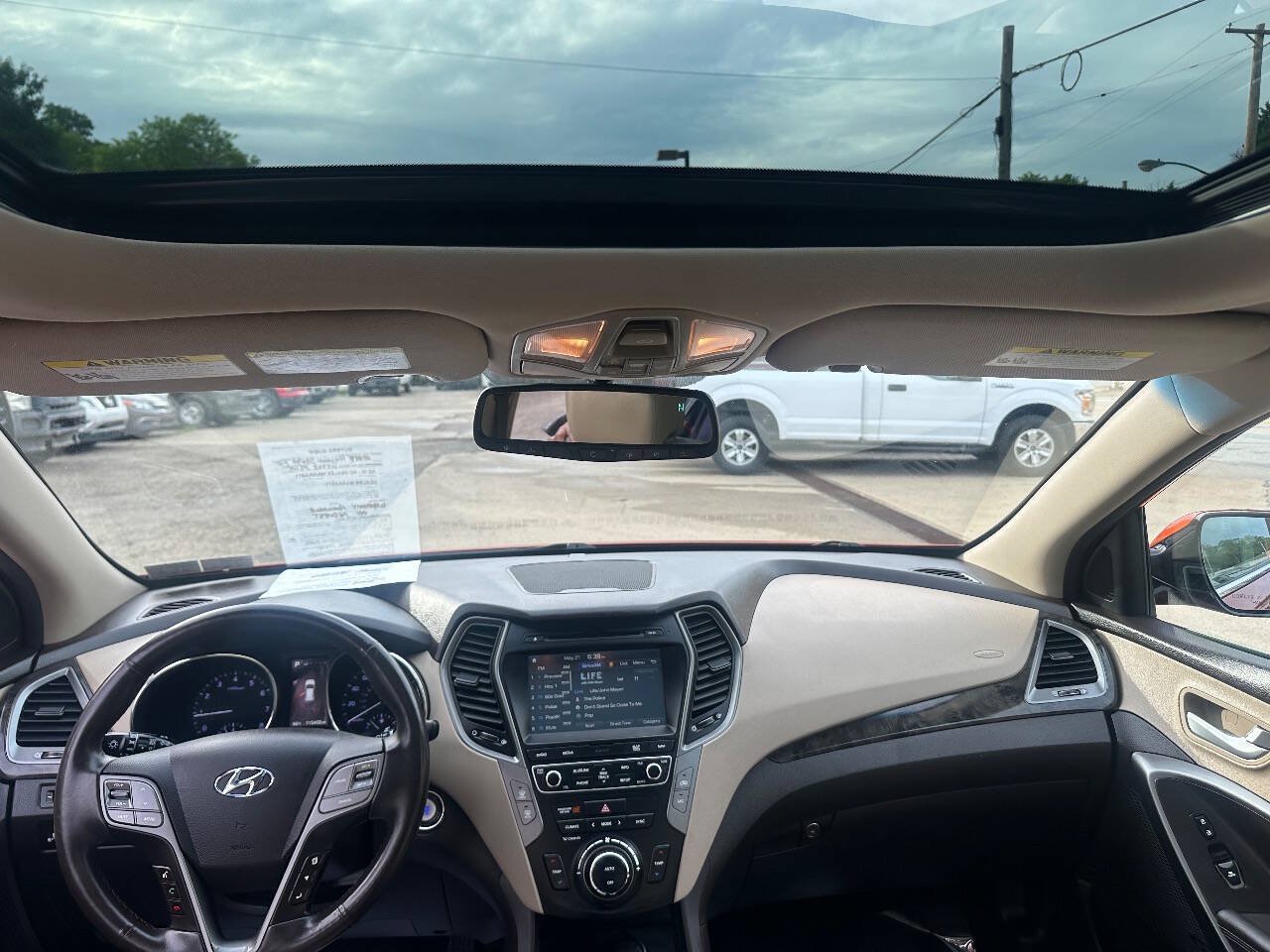 Used 2017 Hyundai Santa Fe Sport w/ 2.4L Tech Package 04 AWD/4WD image 13