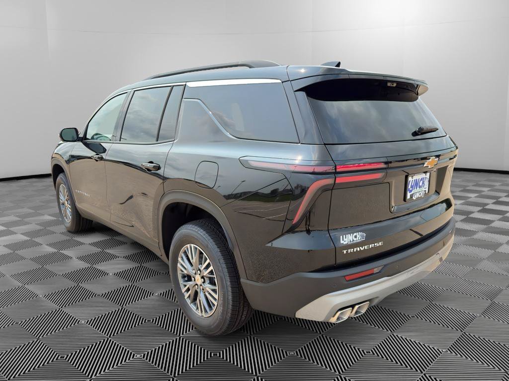 New 2026 Chevrolet Traverse LT w/ Driver Confidence Package FWD image 3