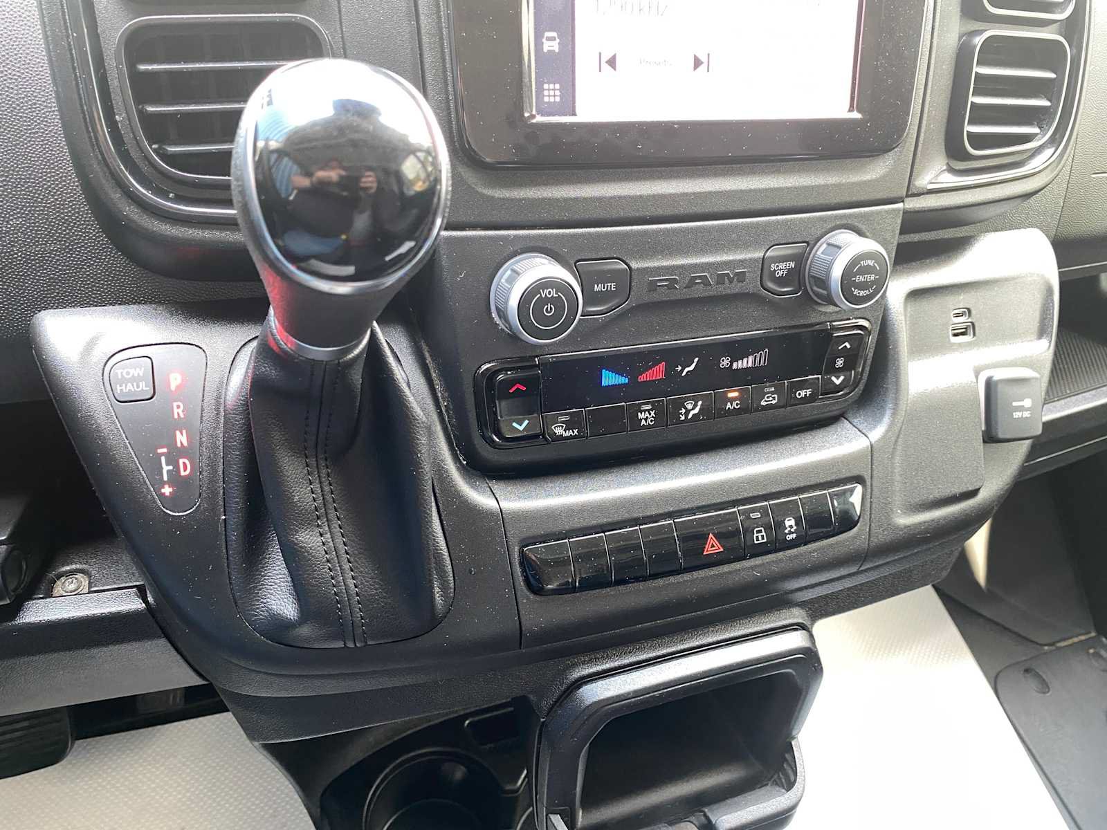 Used 2023 RAM ProMaster 2500 FWD image 14