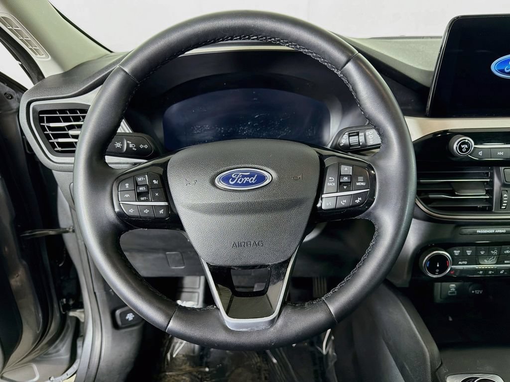 Used 2022 Ford Escape SEL w/ Technology Package AWD/4WD image 13