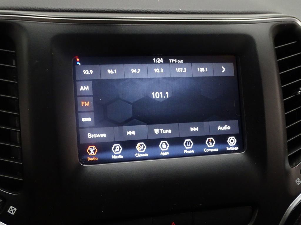 Used 2019 Jeep Cherokee Latitude w/ Popular Appearance Group image 30