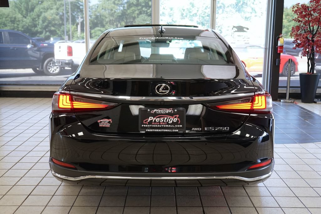 Used 2021 Lexus ES 250 w/ Premium Package AWD/4WD image 14