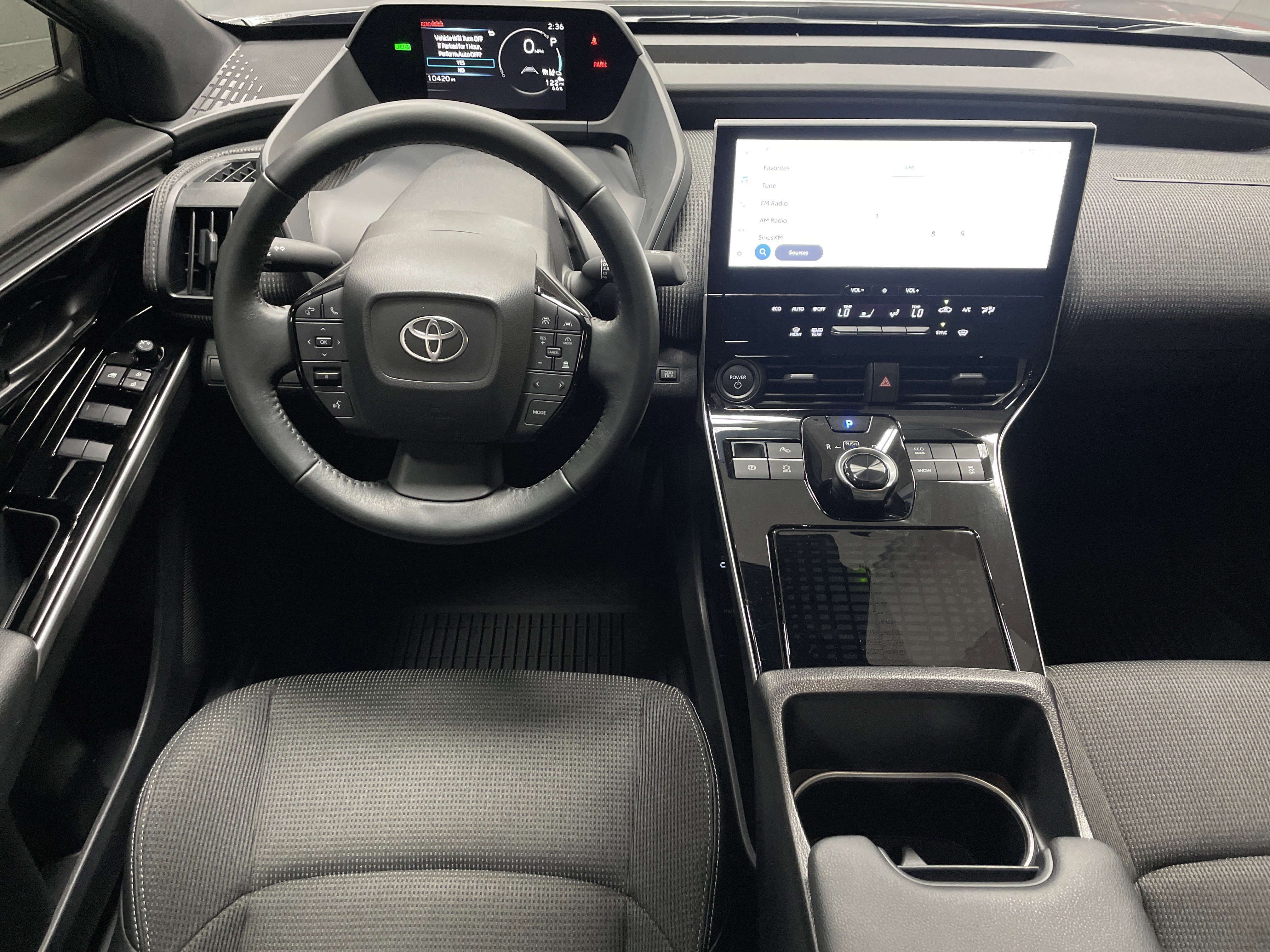 Used 2025 Toyota bZ4X FWD image 30