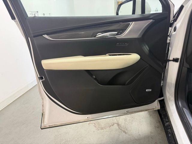 Used 2022 Cadillac XT5 Sportv w/ Technology Package image 10