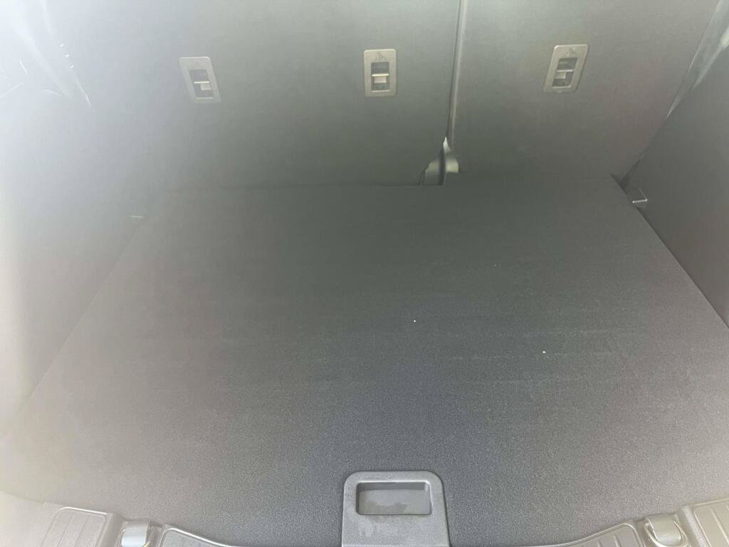Used 2022 Ford Escape SE w/ SE Sport Appearance Package AWD/4WD image 19