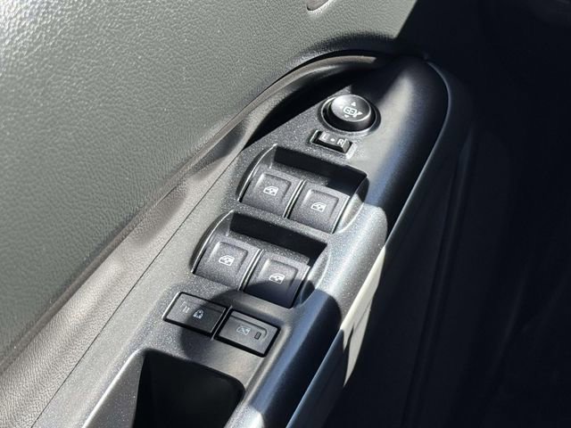 Used 2022 Chevrolet Colorado ZR2 image 18