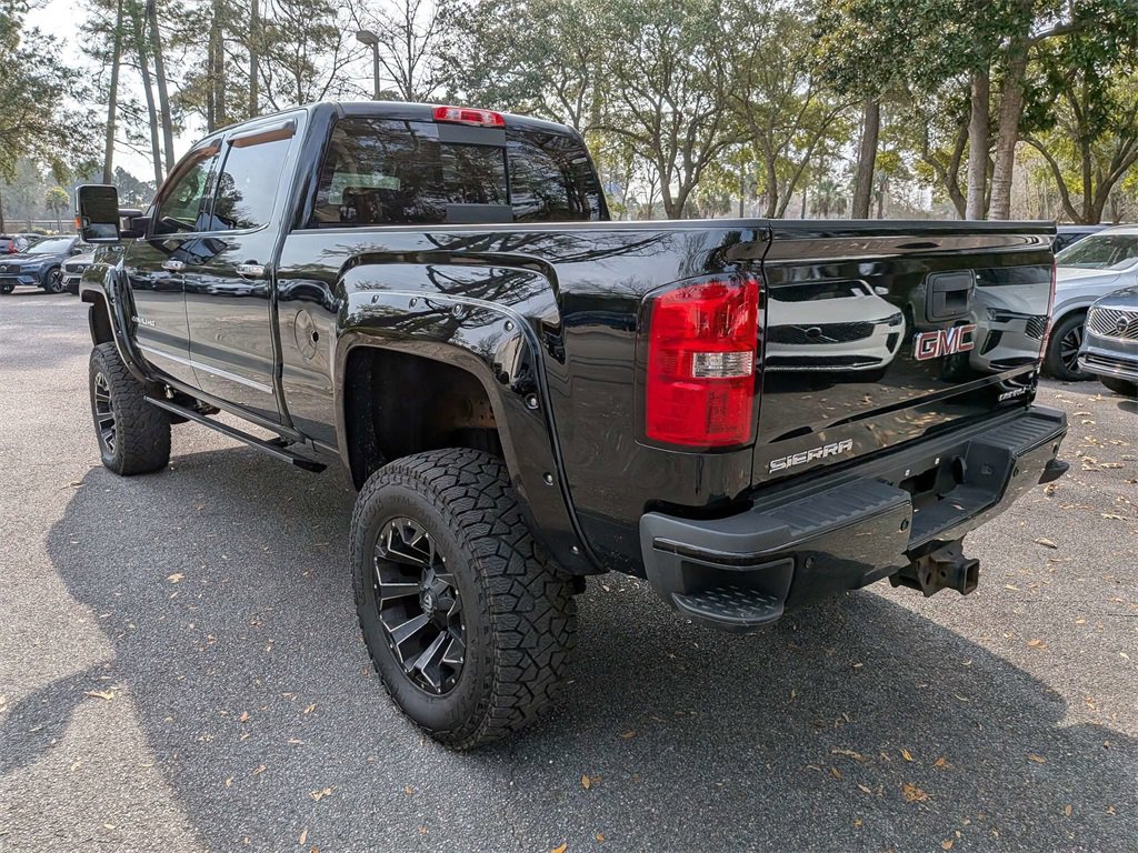 Used 2019 GMC Sierra 2500 Denali w/ Suspension Package, Off-Road image 6