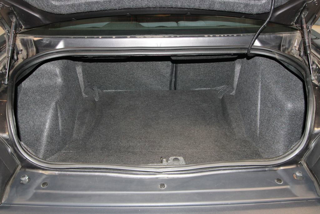 Used 2019 Dodge Challenger SXT image 32