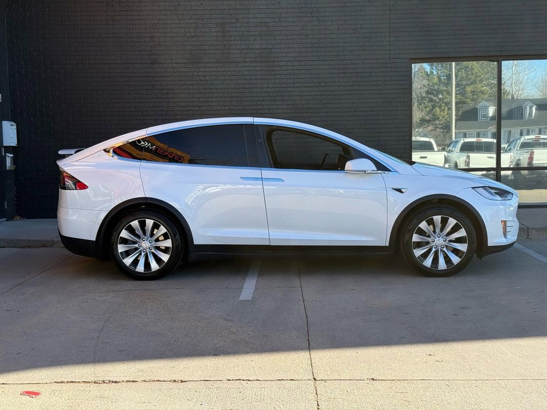 Used 2020 Tesla Model X Long Range image 12