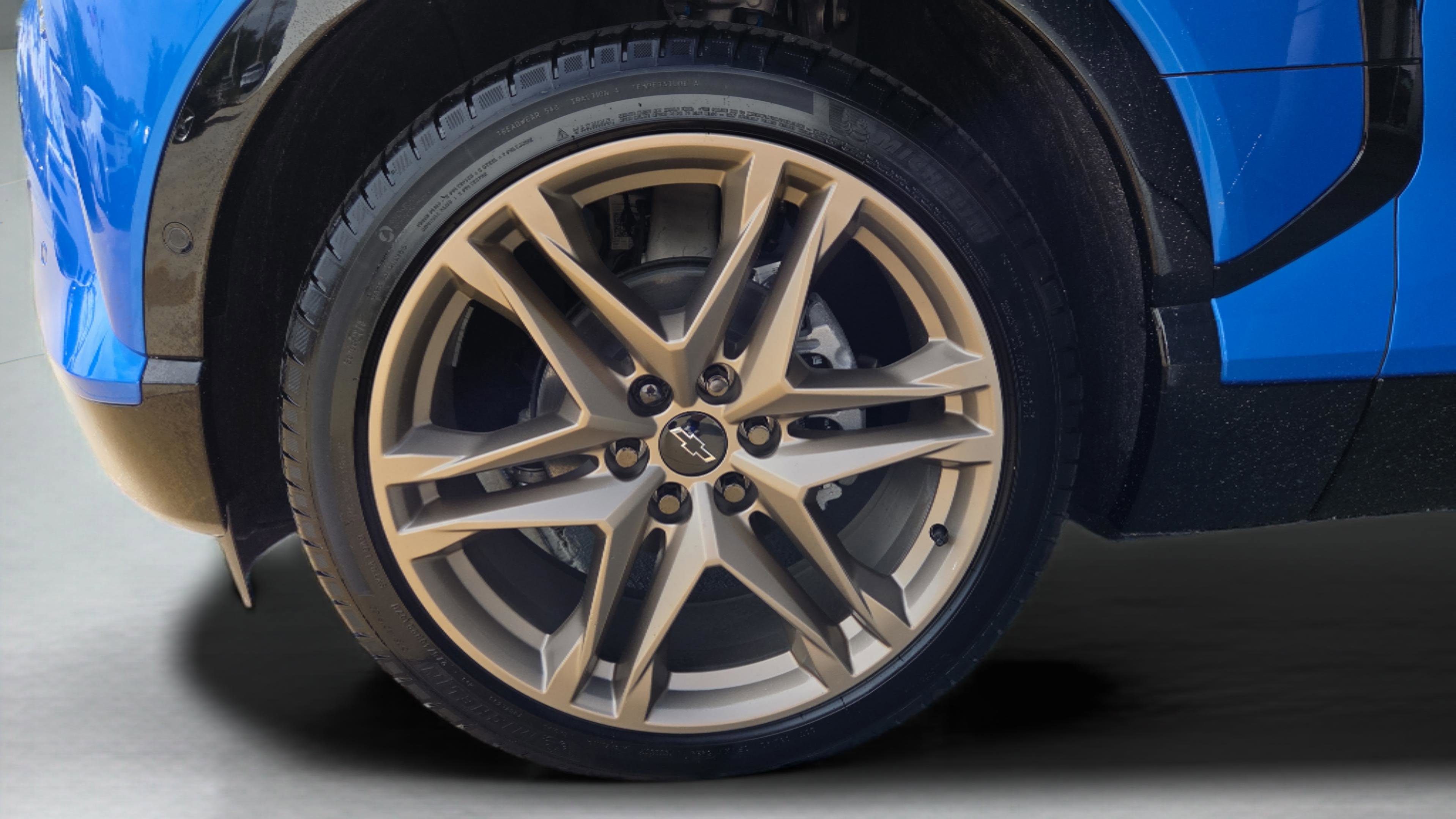New 2026 Chevrolet Blazer EV RS w/ LPO, Tech Bronze Package FWD image 29