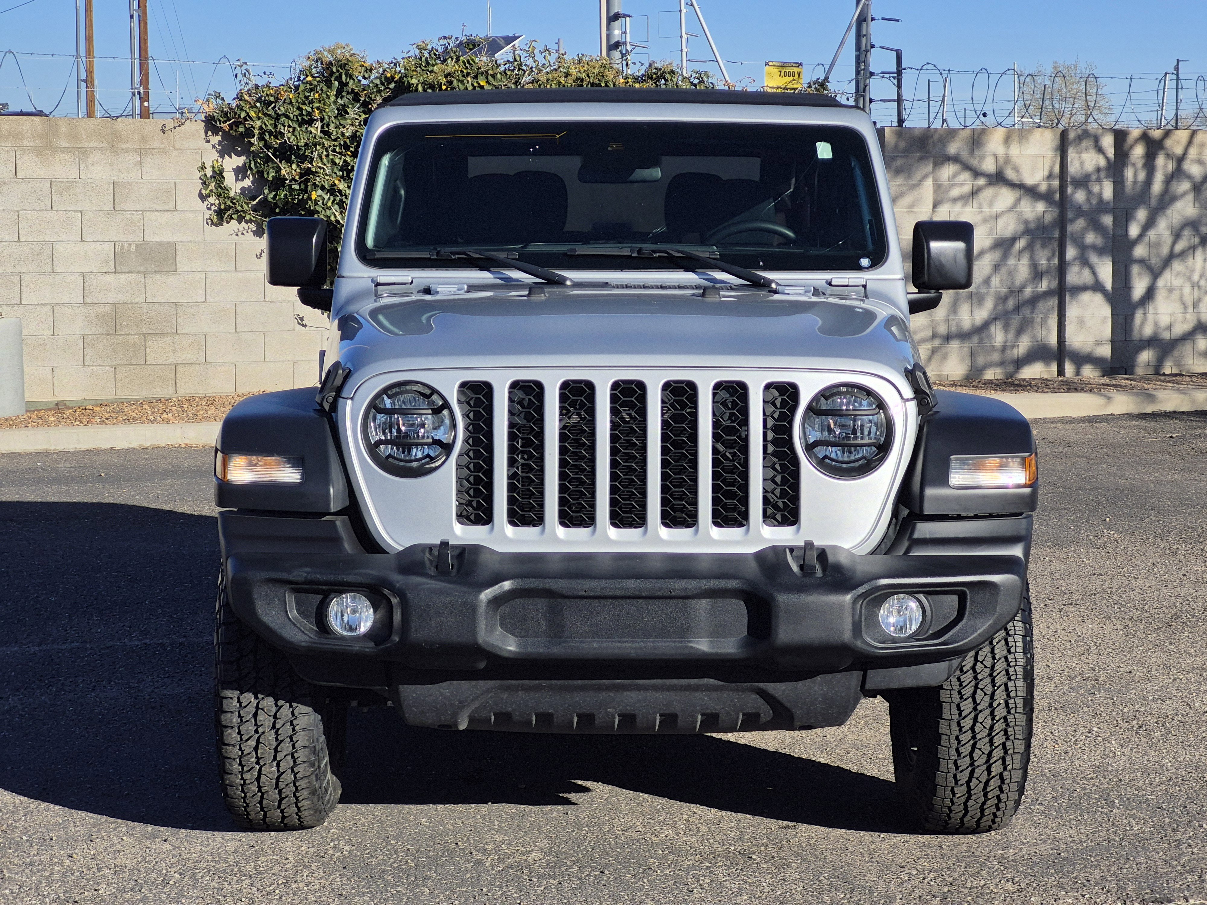 Used 2024 Jeep Wrangler Sport S image 2