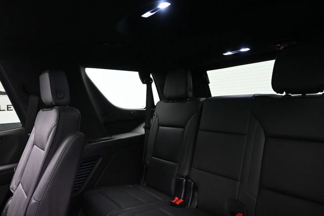 Used 2025 Chevrolet Tahoe High Country AWD/4WD image 22
