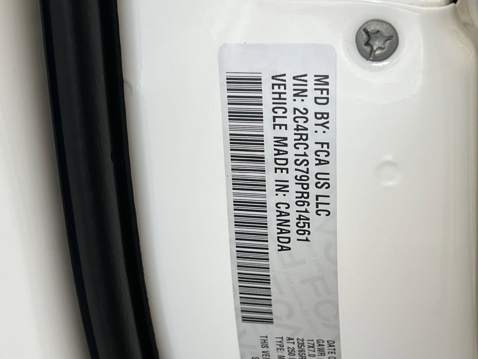 Used 2023 Chrysler Pacifica Limited image 33