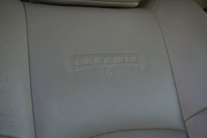 Used 2017 RAM 1500 Laramie w/ Convenience Group AWD/4WD image 38