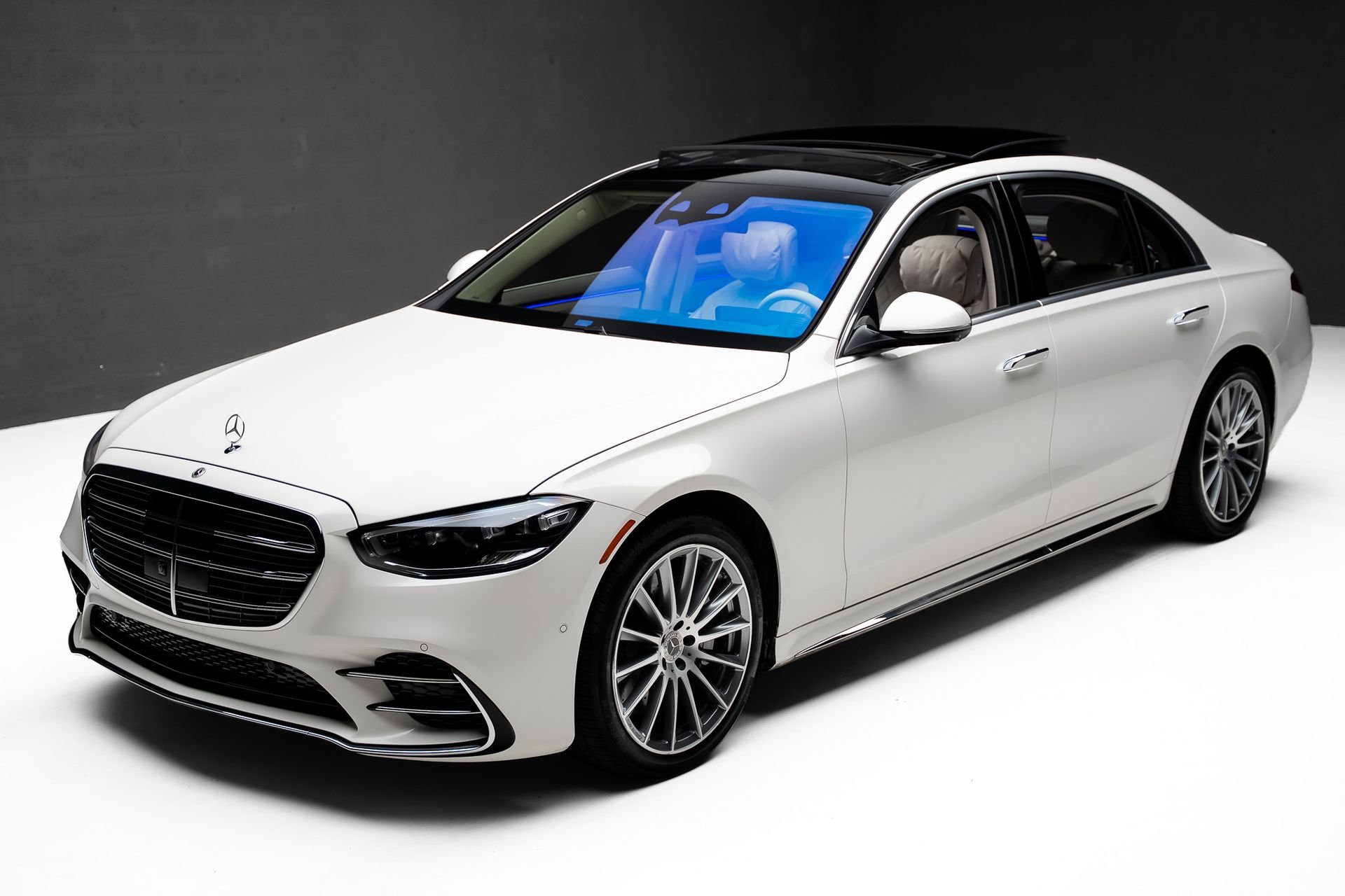 Used 2023 Mercedes-Benz S 580 4MATIC Sedan image 5