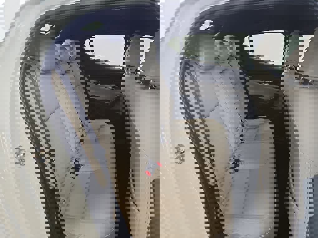 Used 2019 MAZDA MAZDA3 AWD Hatchback w/ Preferred Pkg image 19