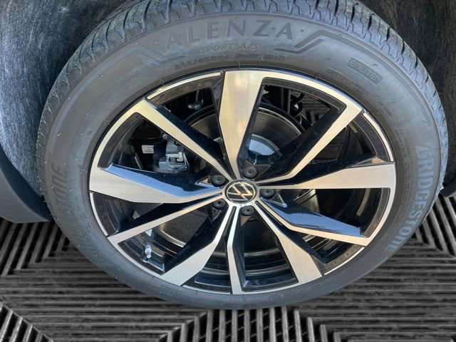 New 2025 Volkswagen Atlas Cross Sport SEL Premium R-Line image 14