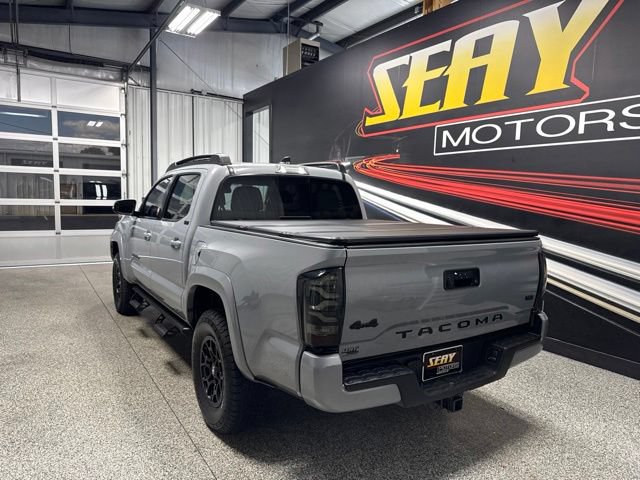 Used 2021 Toyota Tacoma SR5 w/ Technology Package AWD/4WD image 17