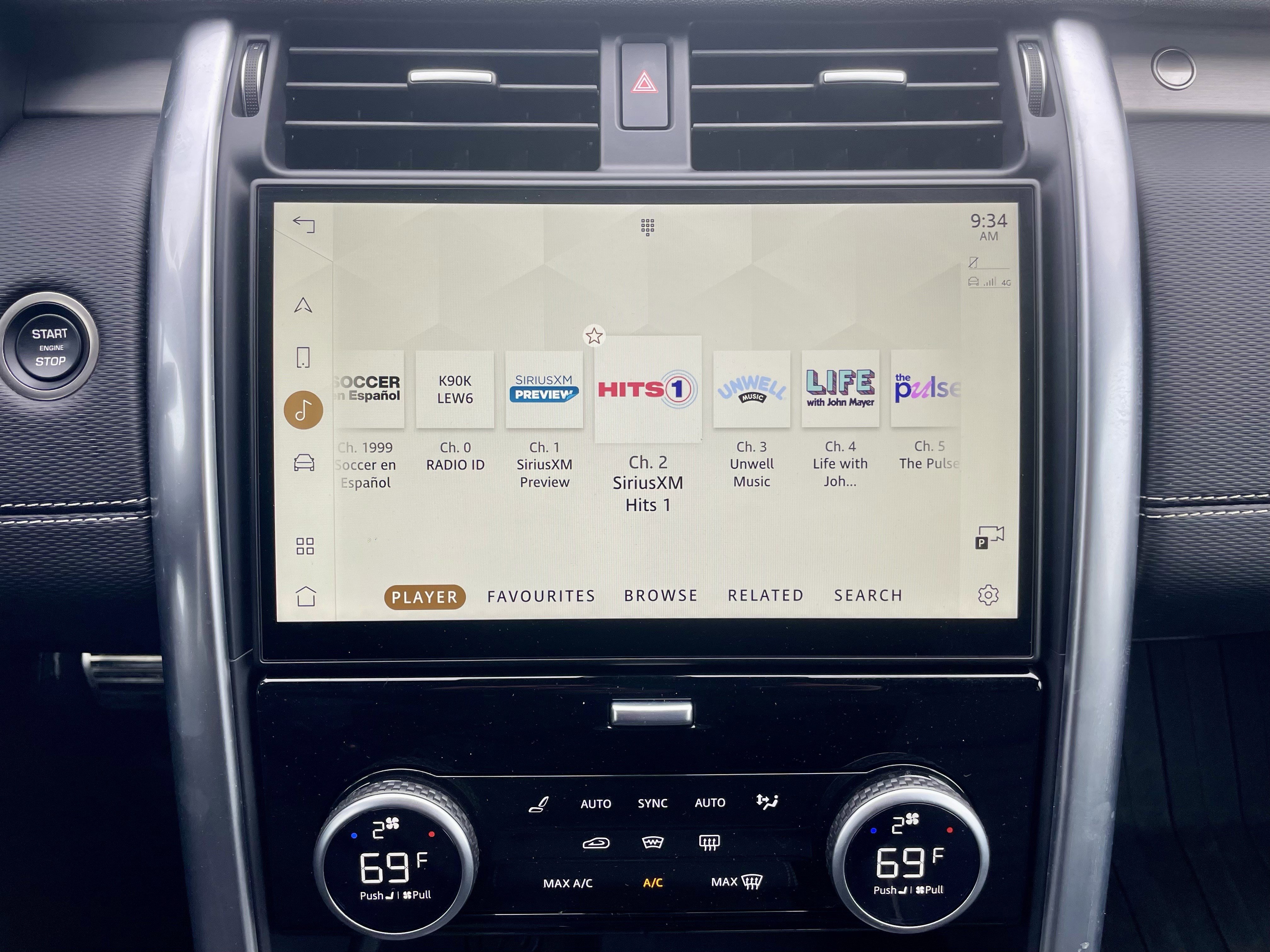 Certified 2024 Land Rover Discovery Dynamic SE image 29