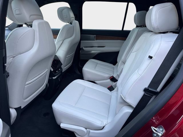 New 2026 Cadillac Vistiq Sport w/ LPO, Floor Liner Package image 12