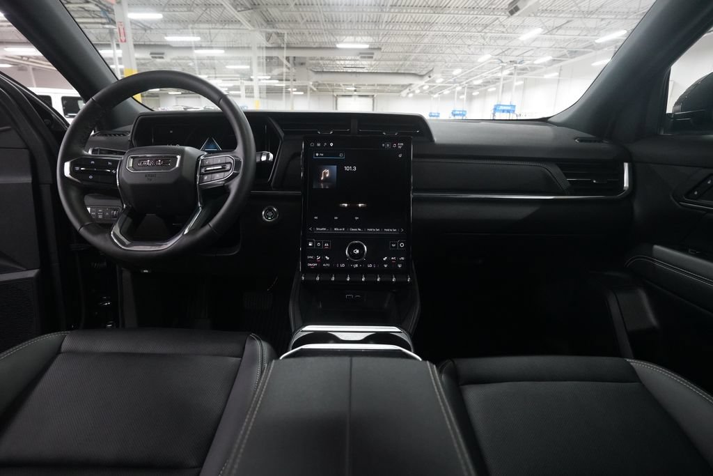 Used 2025 GMC Terrain Elevation w/ Elevation Premium Package AWD/4WD image 5