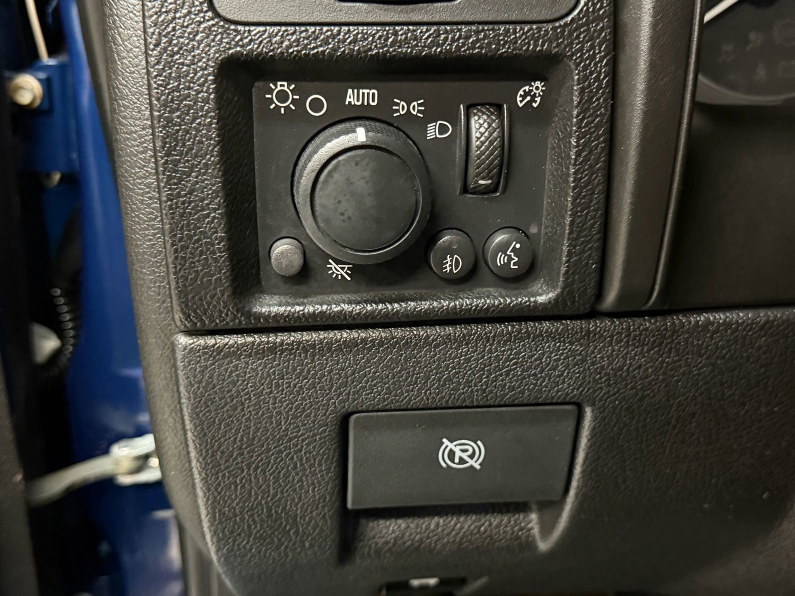 Used 2006 HUMMER H3 image 26