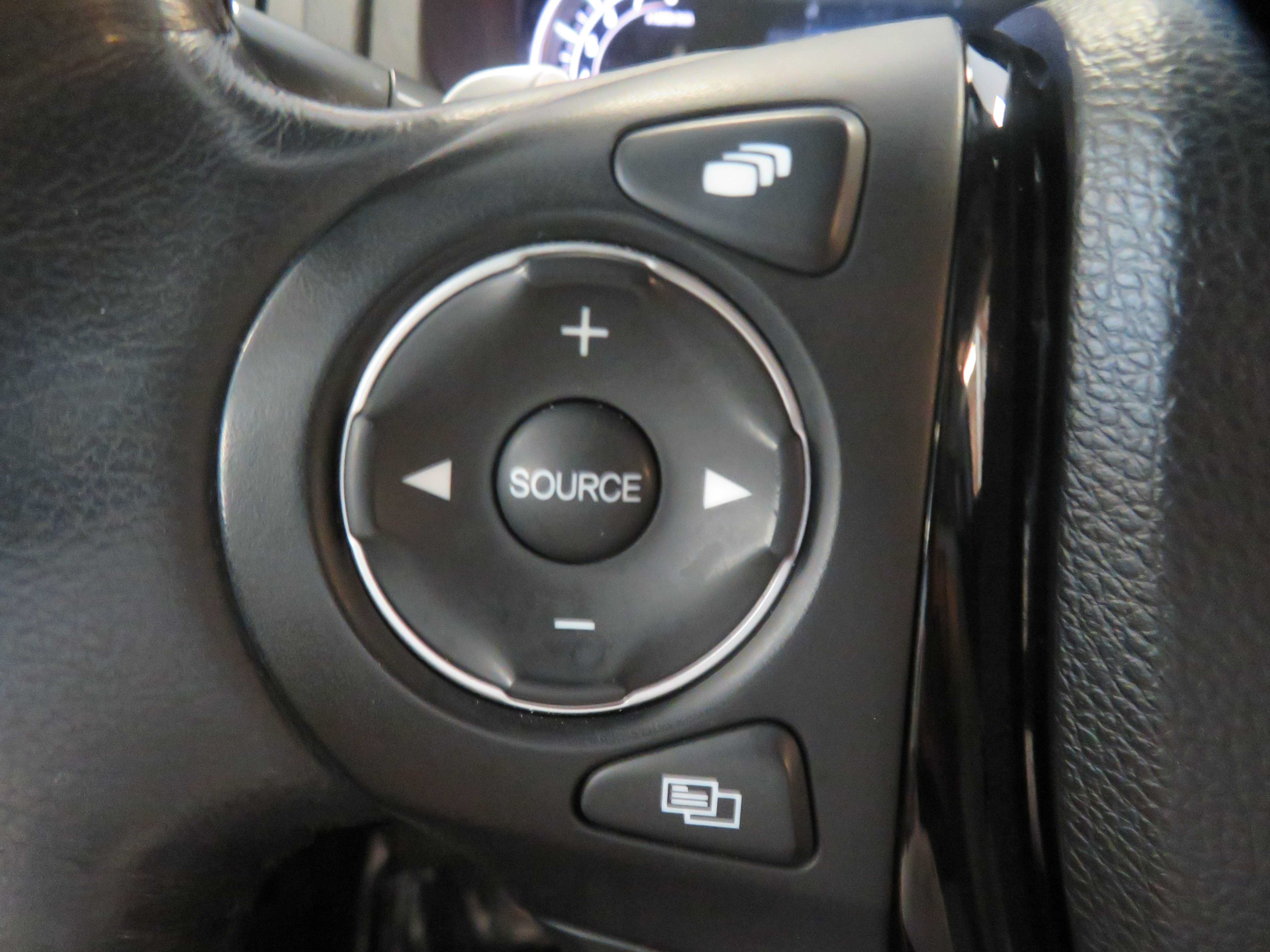 Used 2017 Honda Pilot Touring image 37