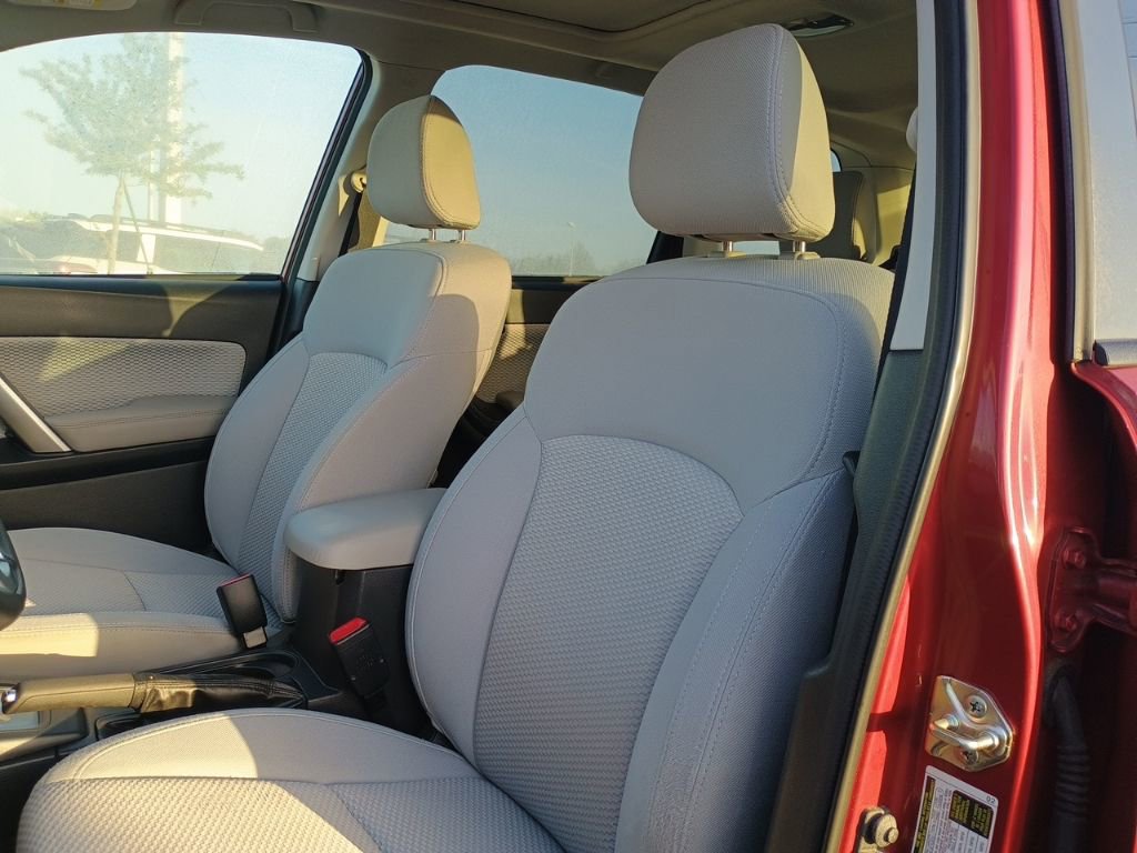 Used 2018 Subaru Forester 2.5i Premium w/ All-Weather Package image 14