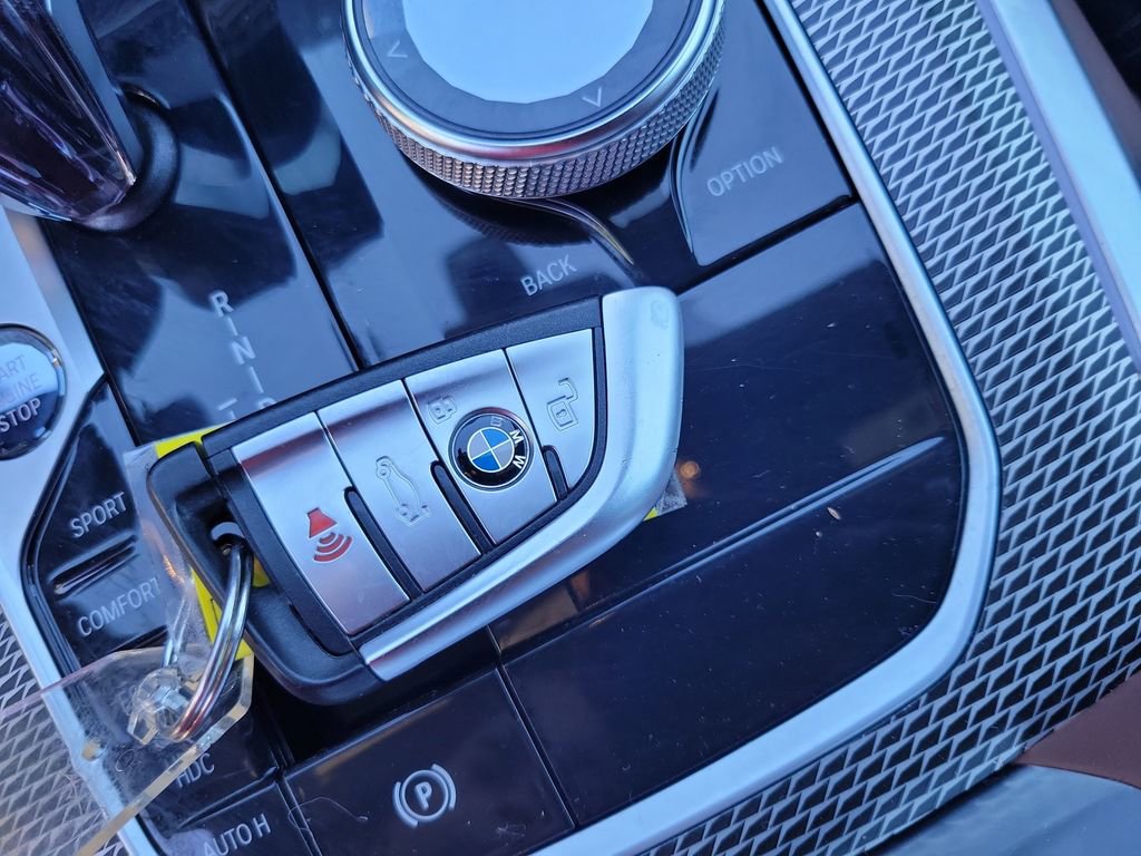 Used 2022 BMW X5 M50i w/ Executive Package image 35