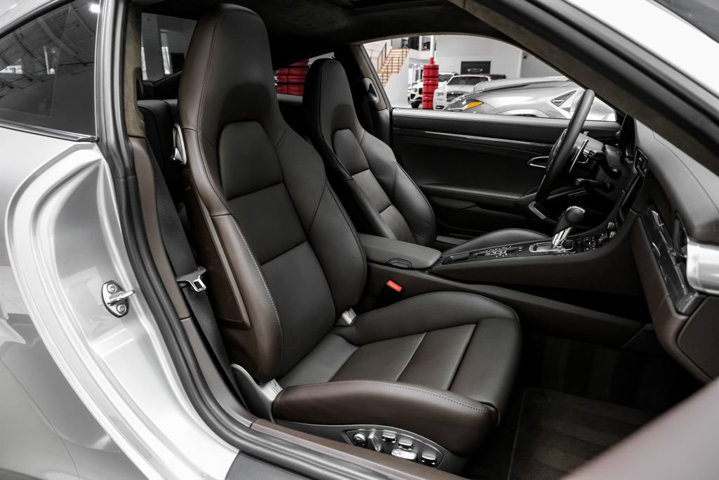 Used 2014 Porsche 911 Turbo S AWD/4WD image 40