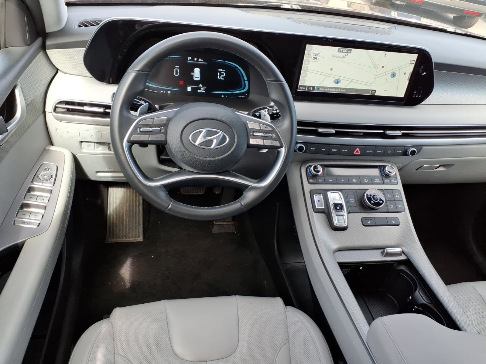 Used 2025 Hyundai Palisade SEL AWD/4WD image 18