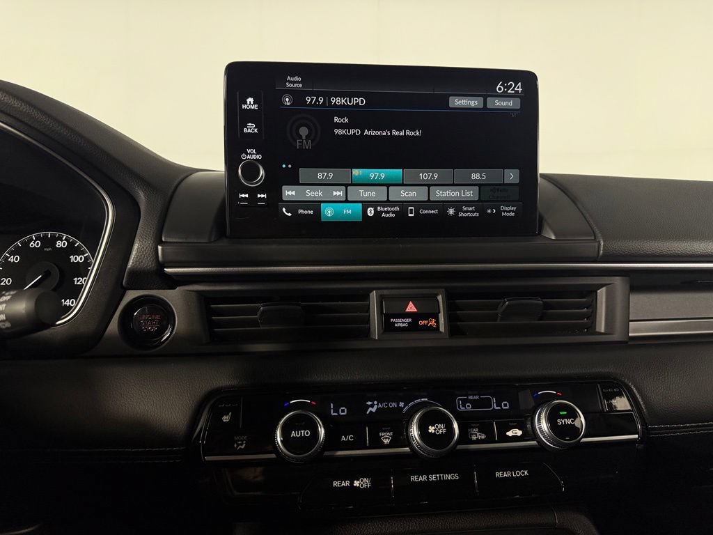 Used 2025 Honda Pilot EX-L image 19