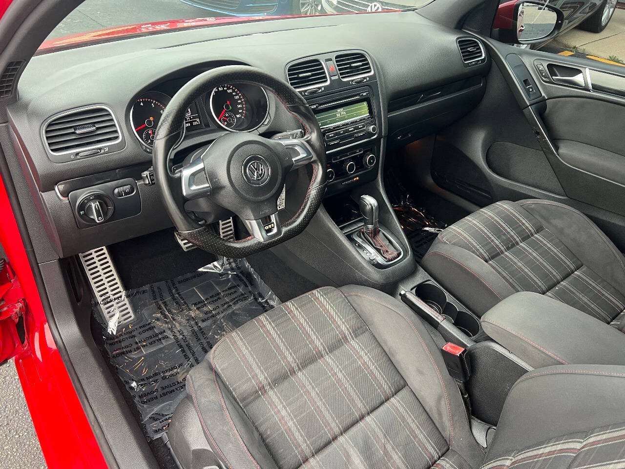 Used 2012 Volkswagen Golf 2-Door FWD image 16