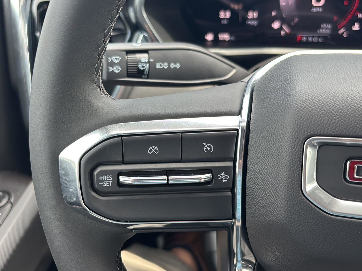 New 2025 GMC Canyon Elevation w/ Convenience Package image 28