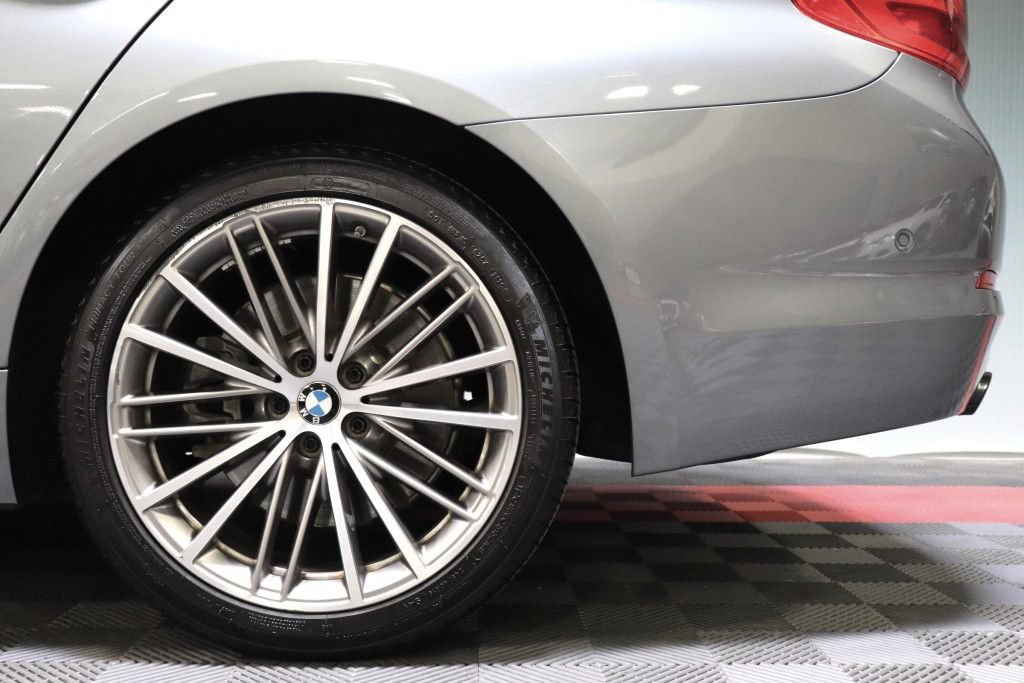 Used 2017 BMW 540i w/ Premium Package RWD image 80