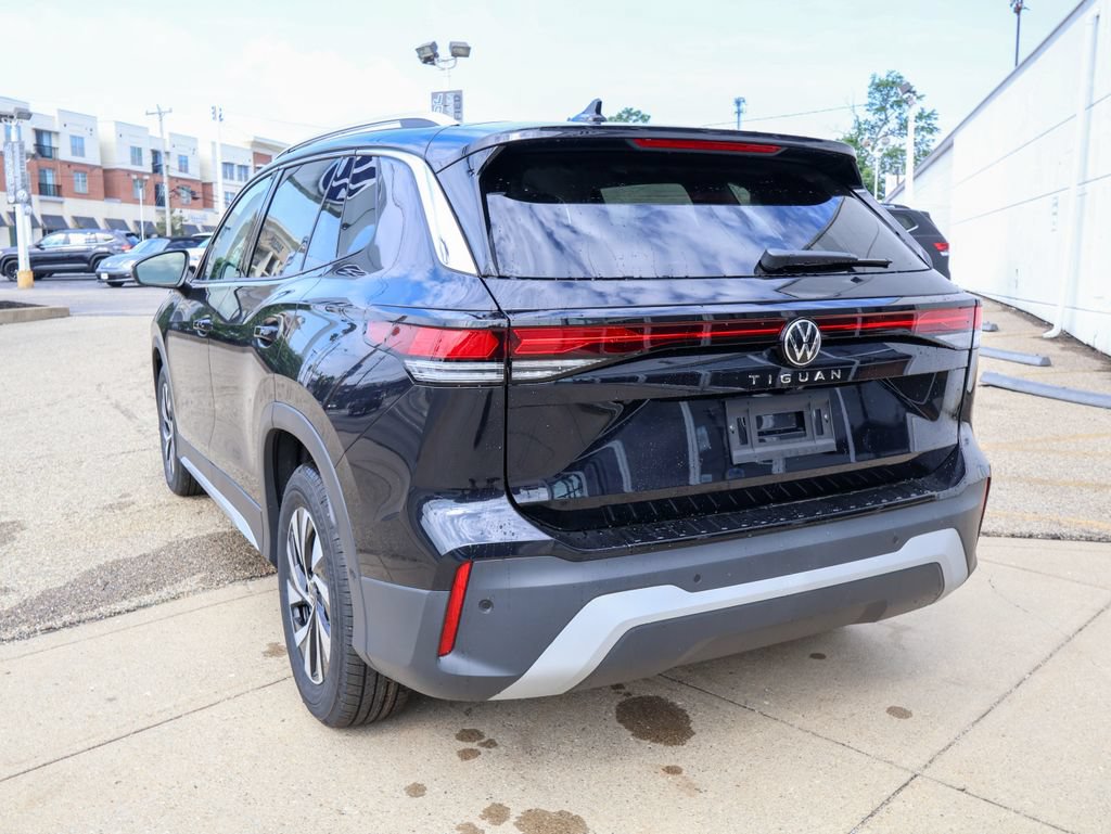 New 2026 Volkswagen Tiguan S FWD image 3