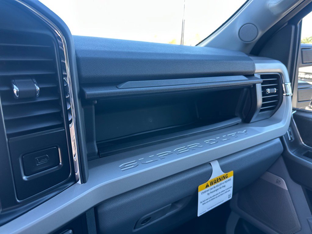 New 2026 Ford F250 XLT w/ XLT Premium Package image 29