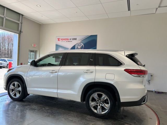 Used 2017 Toyota Highlander Limited image 4