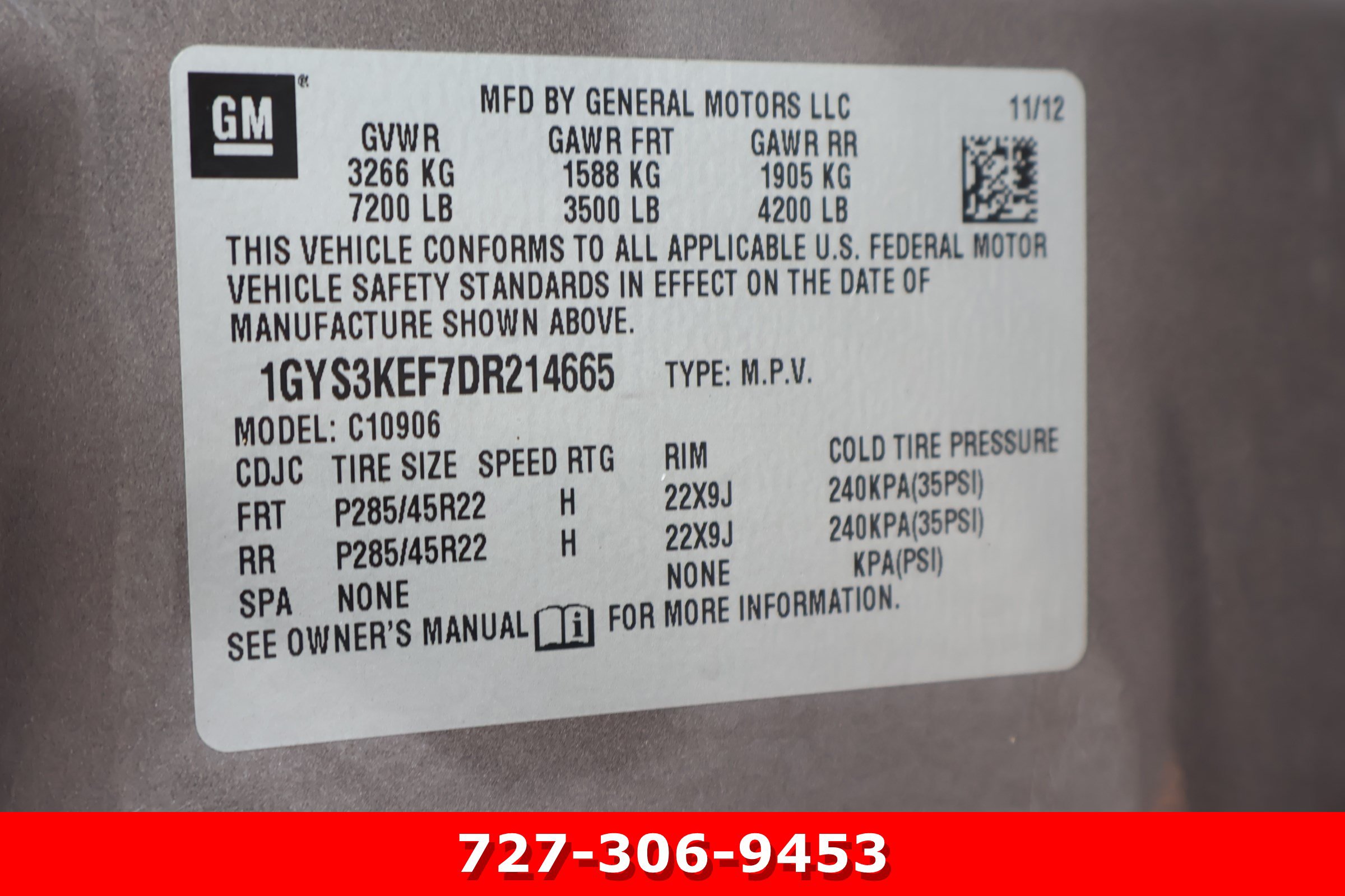 Used 2013 Cadillac Escalade ESV Platinum RWD image 31