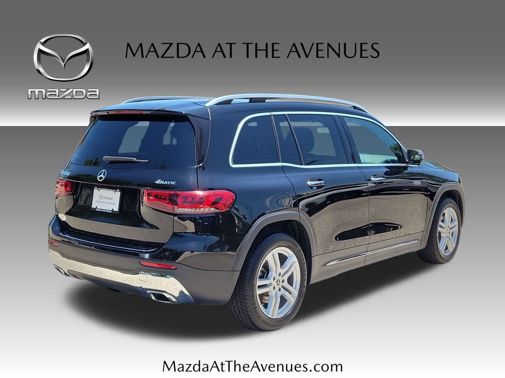 Used 2023 Mercedes-Benz GLB 250 4MATIC w/ Premium Package image 4