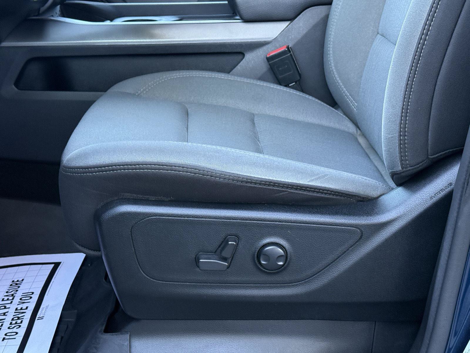 Used 2022 RAM 1500 Big Horn AWD/4WD image 13